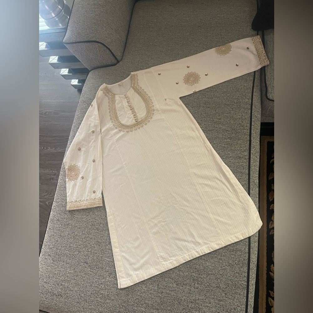 Pakistani brand ethnic kurta